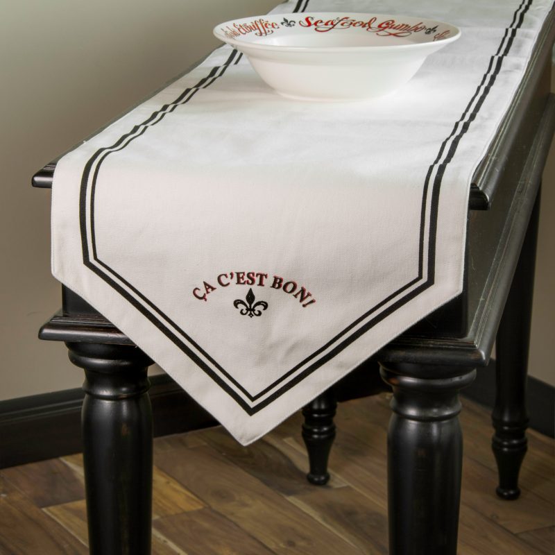 Ca Cest Bon Table Runner