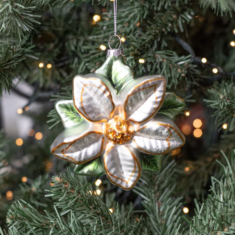 Ornament - Magnolia
